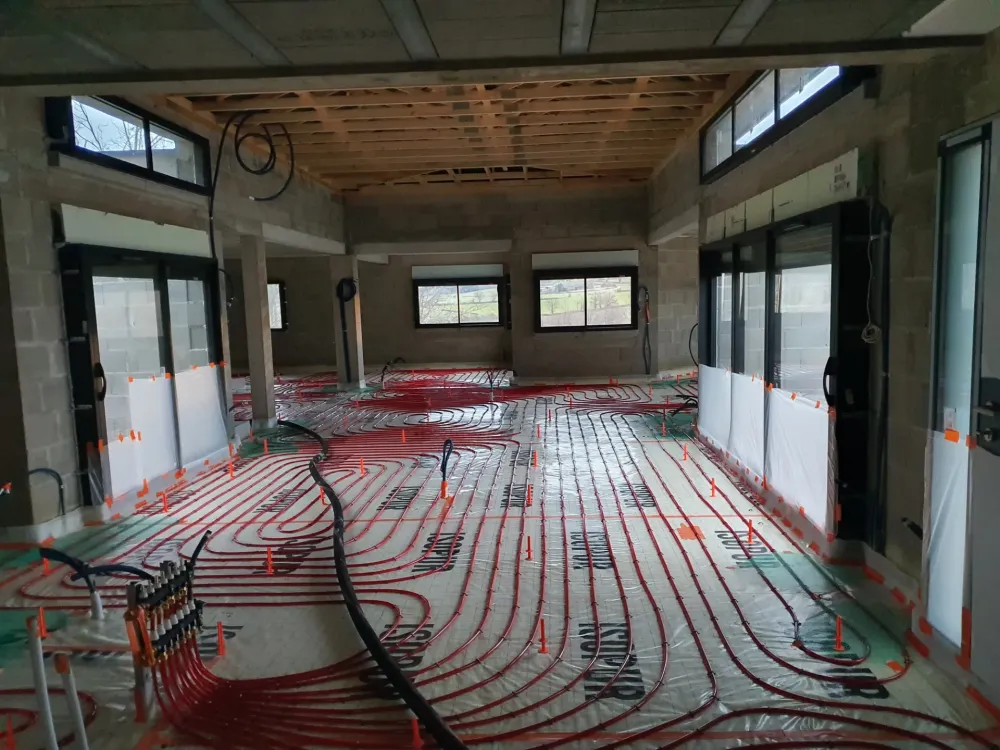 support plancher chauffant hydraulique mousse projeté